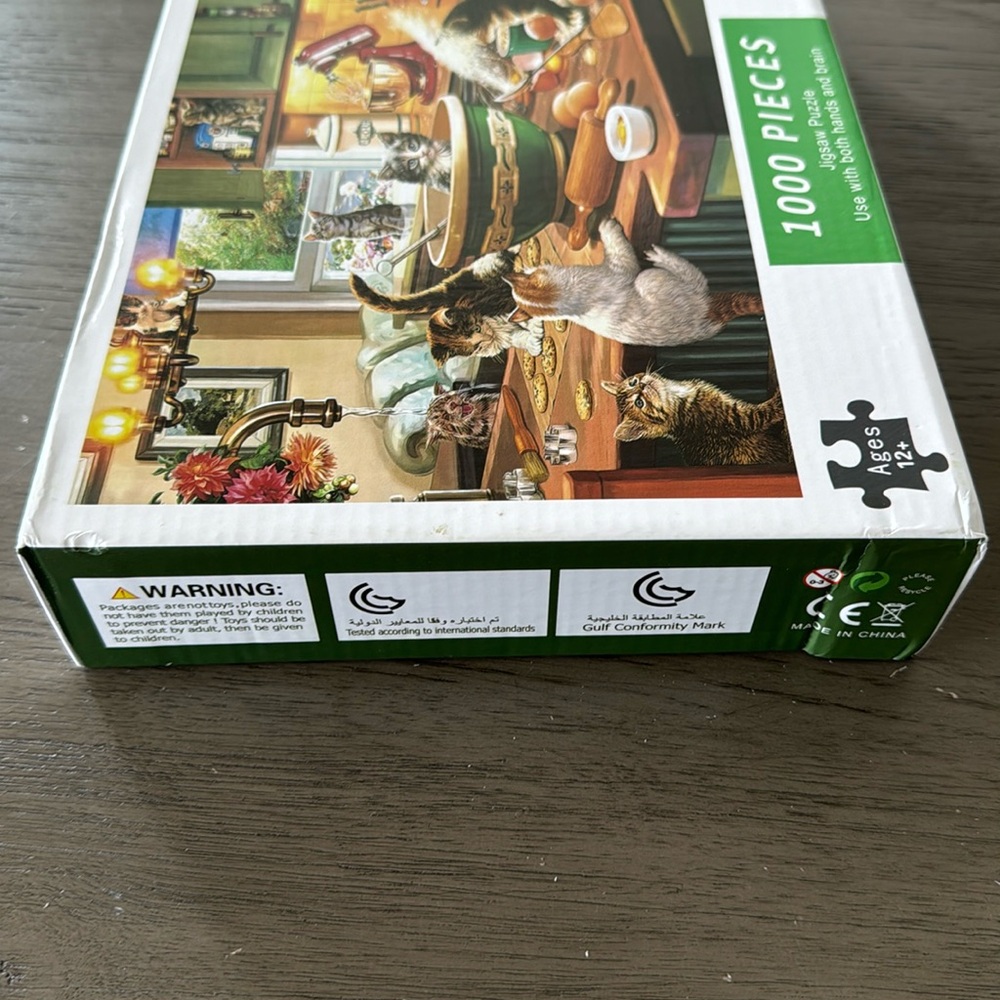 NEW 1000 Piece Jigsaw Puzzle Cats in the Kitchen - Picture 5 of 5